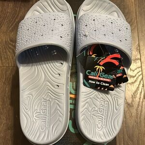 Cali Gear Skechers -Gleam Beachy